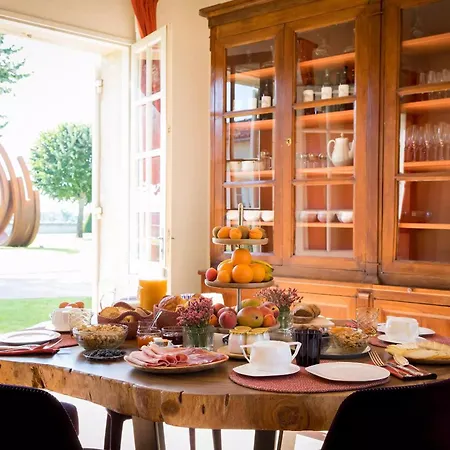 Doux Chateau Apartment